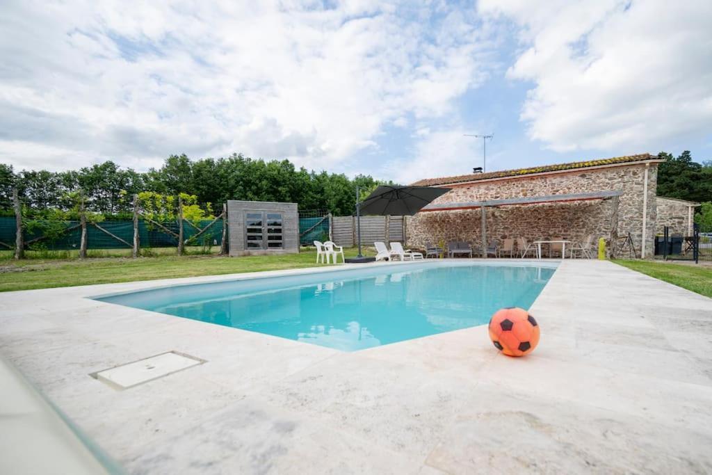 Villa L'Evasion En Pierre Piscine Et Etang Prive Sevremoine Exterior foto