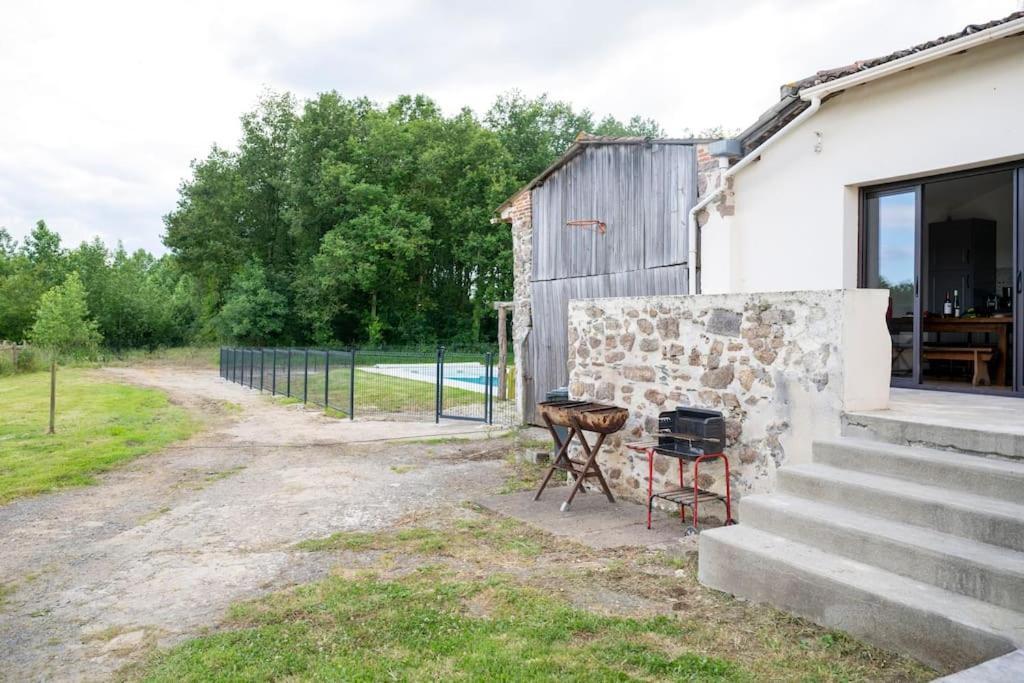 Villa L'Evasion En Pierre Piscine Et Etang Prive Sevremoine Exterior foto